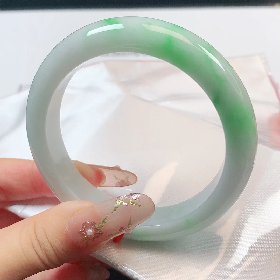 翡翠未镶嵌手镯1447