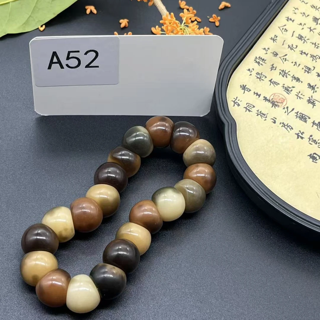 A52精工天然飘花皮蛋蒜瓣菩提大肠单圈手串