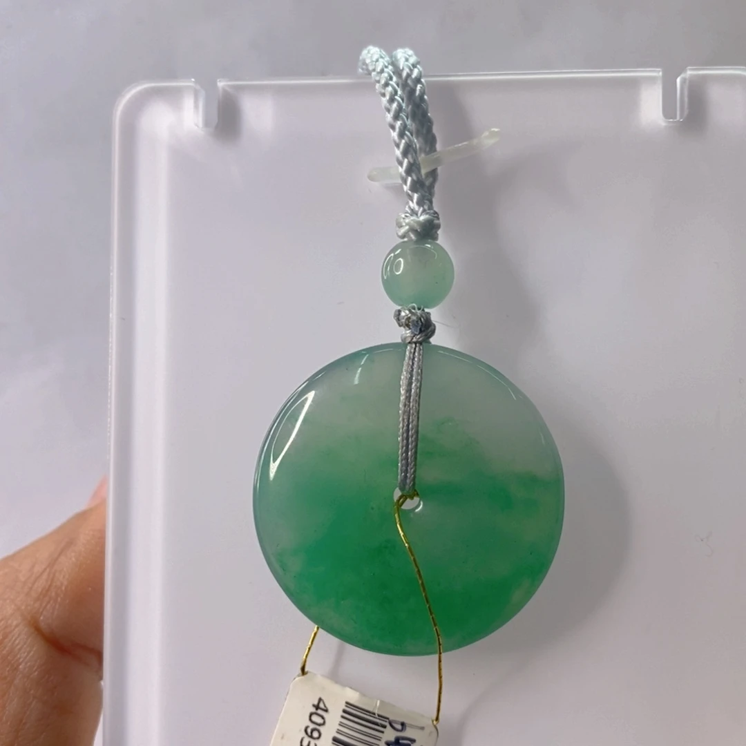 石英质玉未镶嵌颈饰