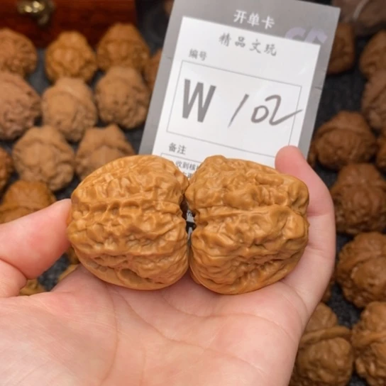 吊坠桃核我是第一百40