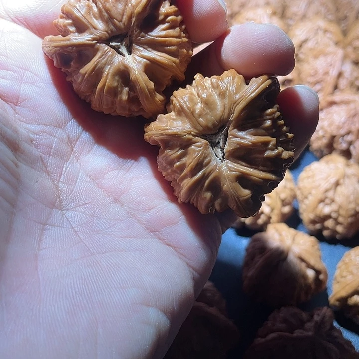 涛***文玩核桃吊坠亲亲亲亲