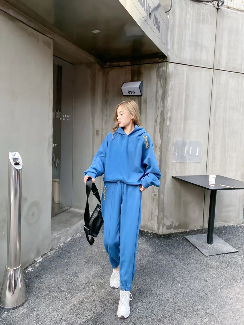 伦小伦秋季新款韩国短款连帽 卫衣女潮ins设计感宽松慵懒韩版卫衣