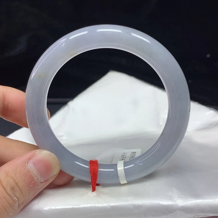 翡翠手镯（圆镯）未镶嵌56