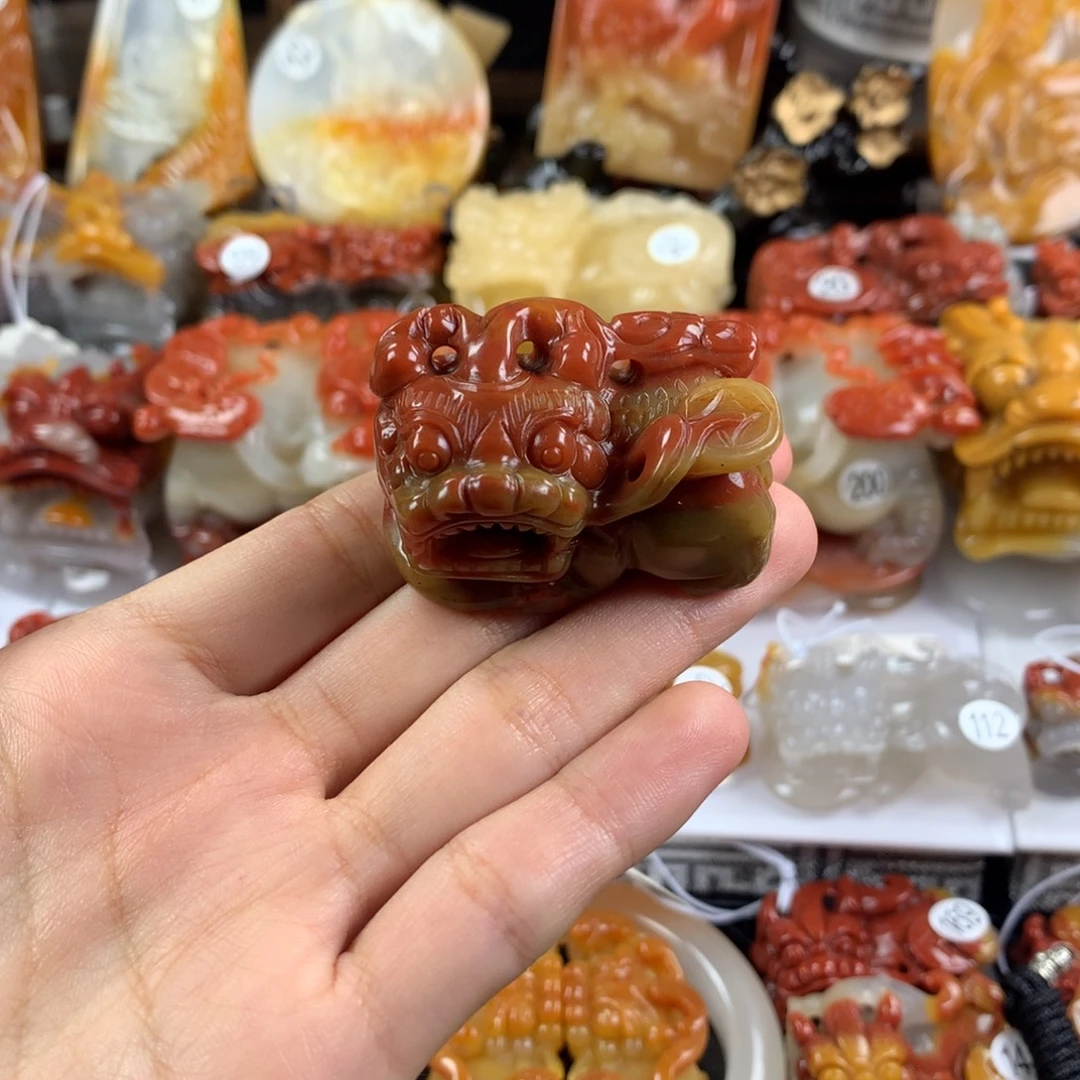 石英质玉（黄龙玉）未镶嵌手把件