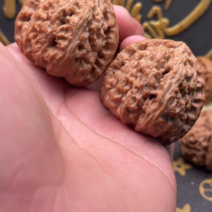 文玩核桃吊坠文玩核桃文玩/3角白43