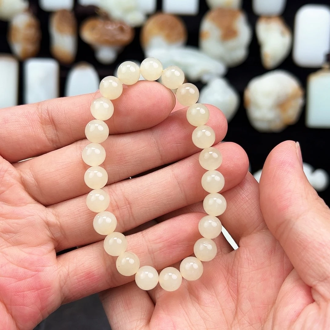 和田玉颈饰未镶嵌