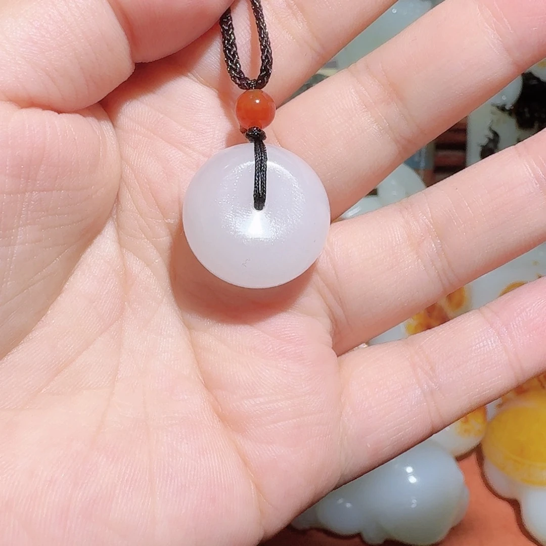 未镶嵌透闪石质玉把件愛***梅