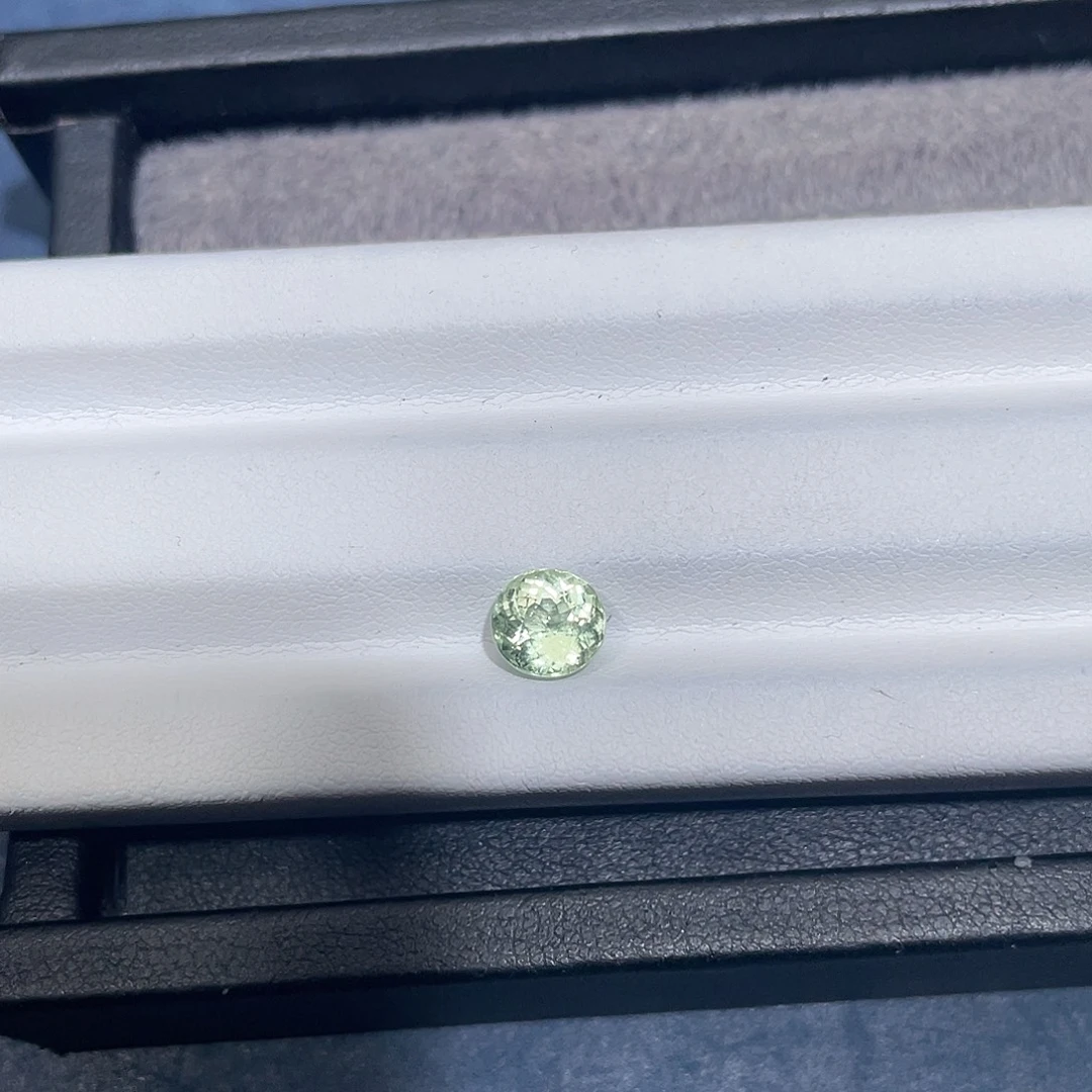 碧玺未镶嵌裸石1.72ct绿碧玺