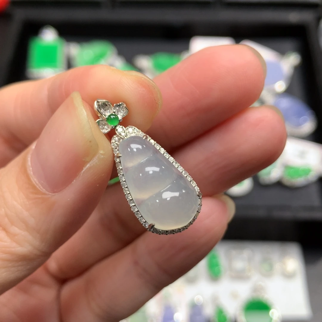 翡翠18K金镶嵌吊坠(不含链)