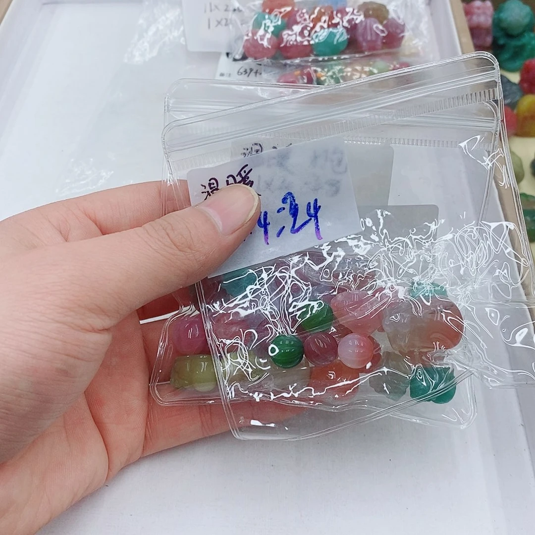 温****玛瑙未镶嵌手饰吊坠036