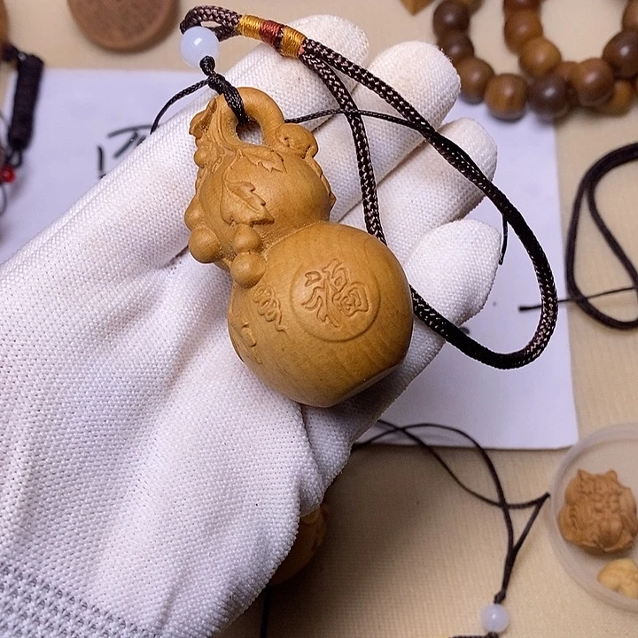 檀香木手串/手链老山檀香雕刻福字大葫芦