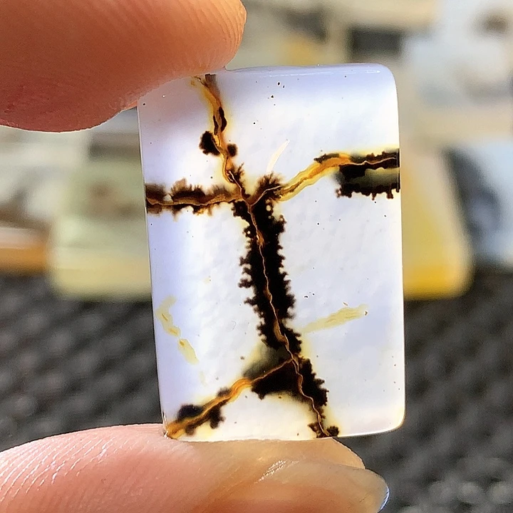 未镶嵌颈饰玛瑙/玉髓