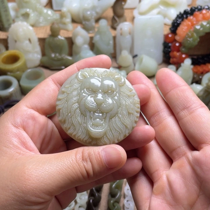 和田玉未镶嵌颈饰听***牛