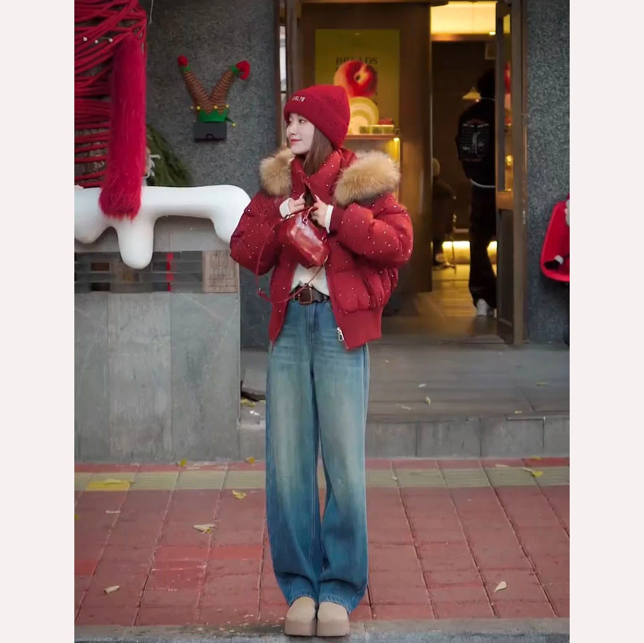 圣诞节穿搭一整套2025新款百搭韩系针织上衣连帽棉服牛仔裤三件套