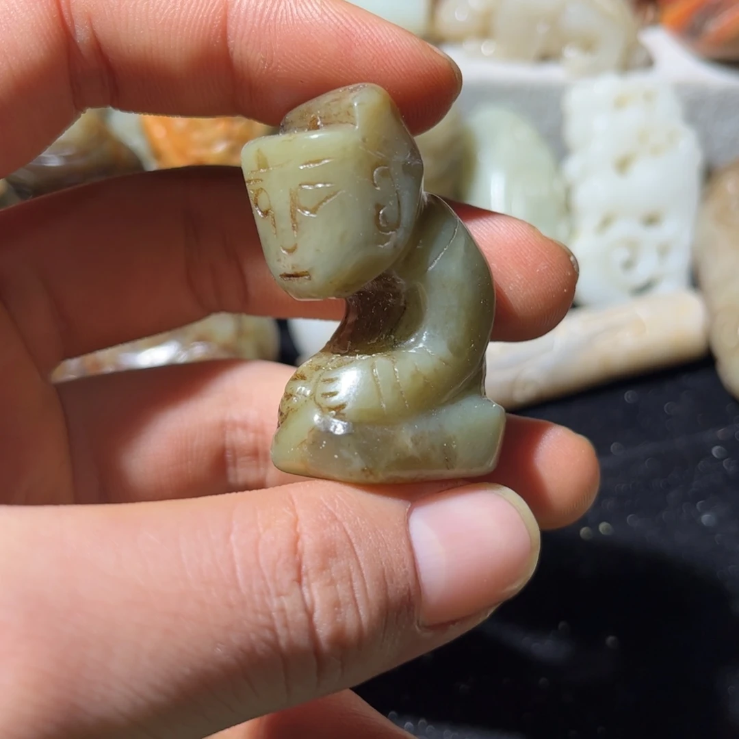 和田玉未镶嵌挂件