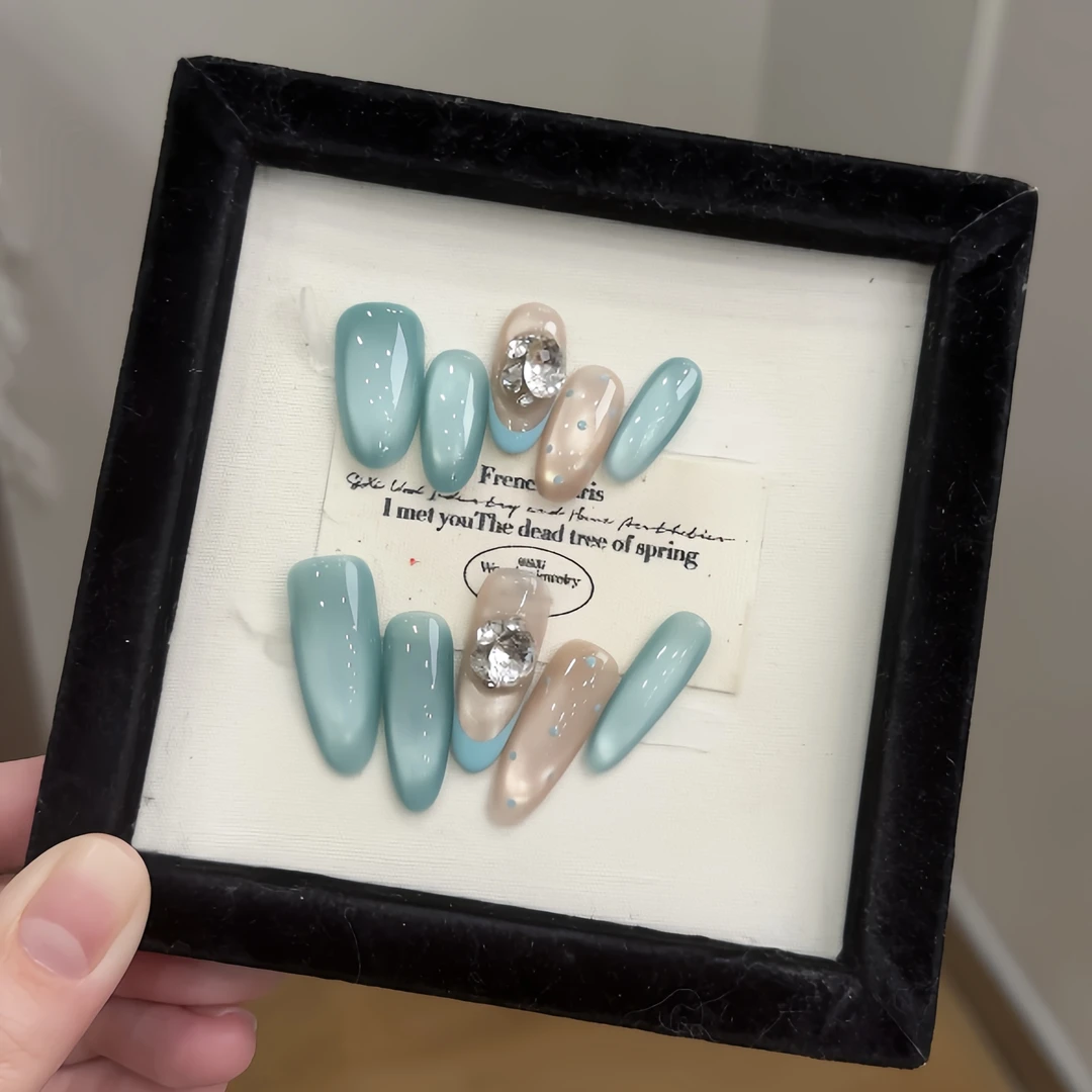 W.《冰蓝星芒》纯手工穿戴甲