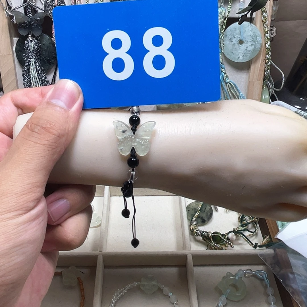 合金蛇纹石玉颈饰