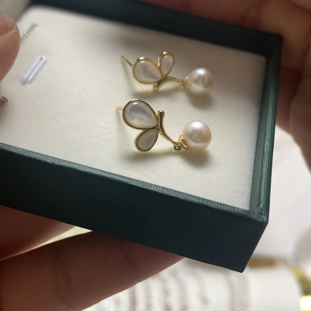 合金耳饰淡水珍珠