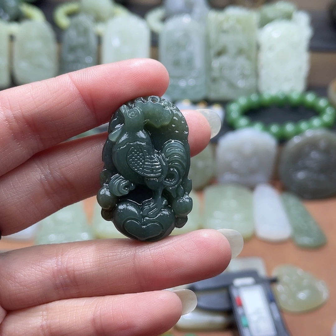 和田玉未镶嵌吊坠(不含链)