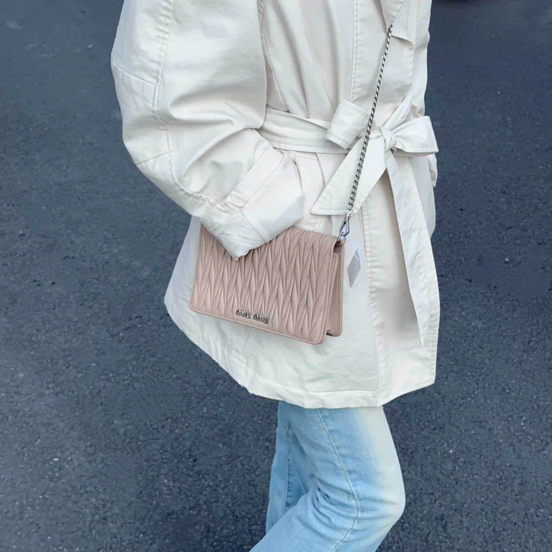 95新 MIU MIU/缪缪 新款烟雾粉褶皱链条包 Anwen 4150