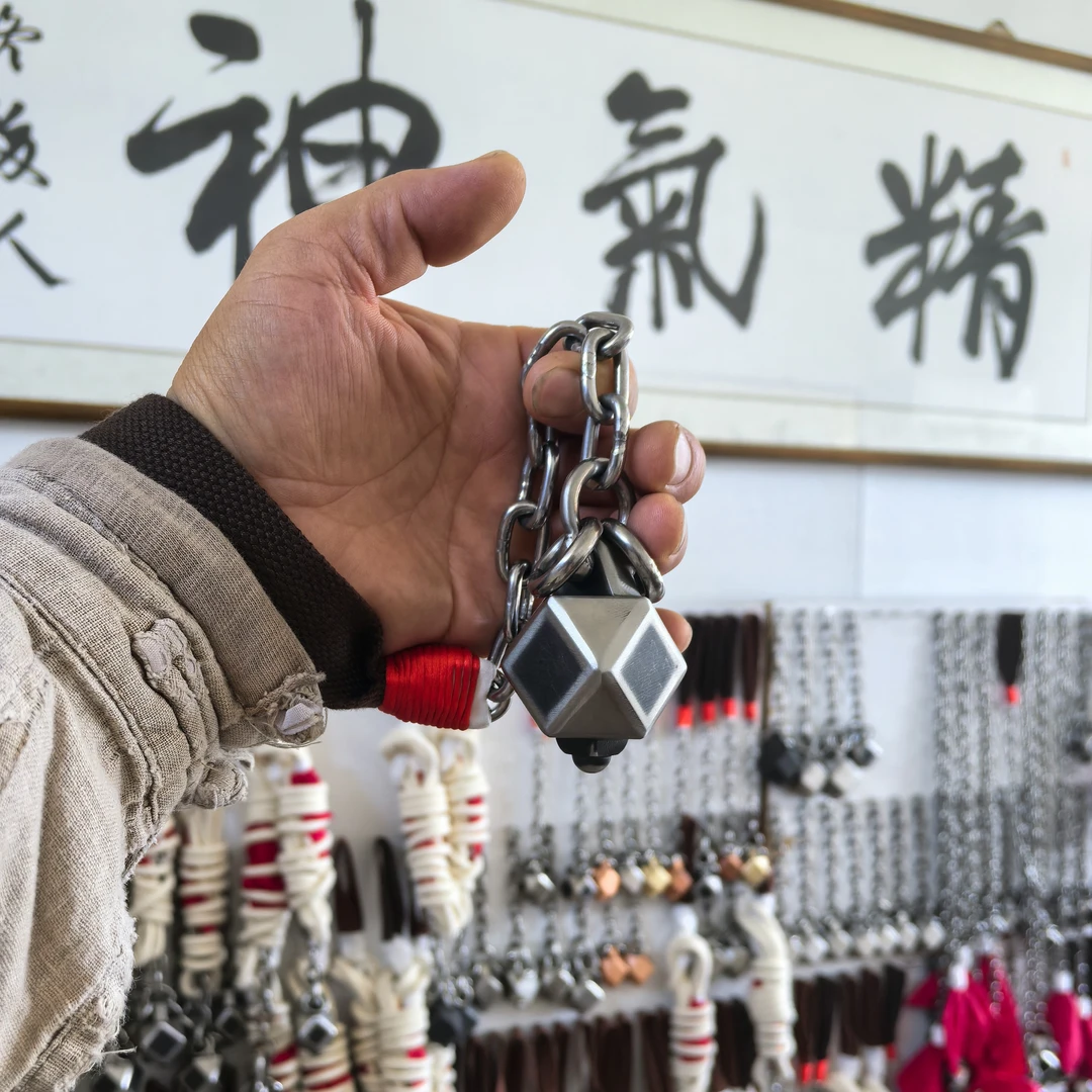 传统武术流星锤（6.6两龙头凤尾锻打手把锤）