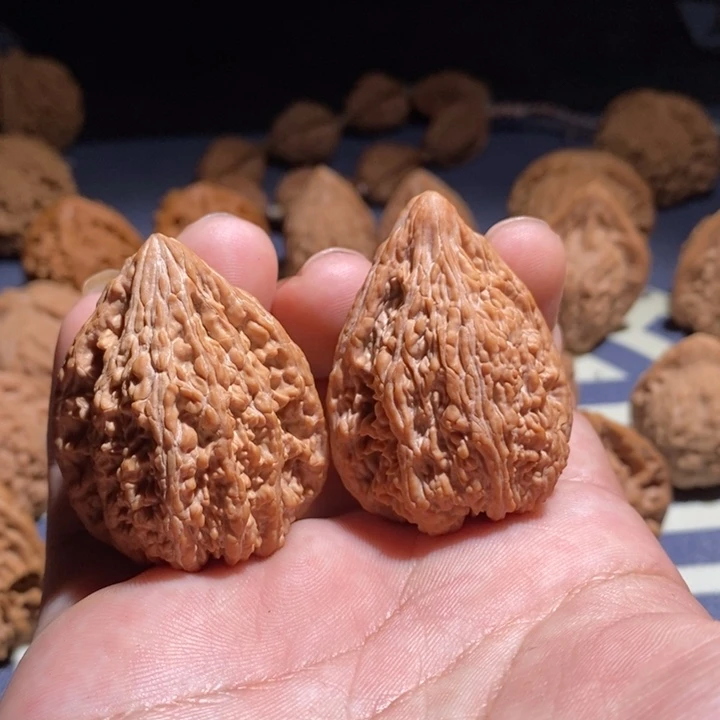 吊坠文玩核桃塔尖