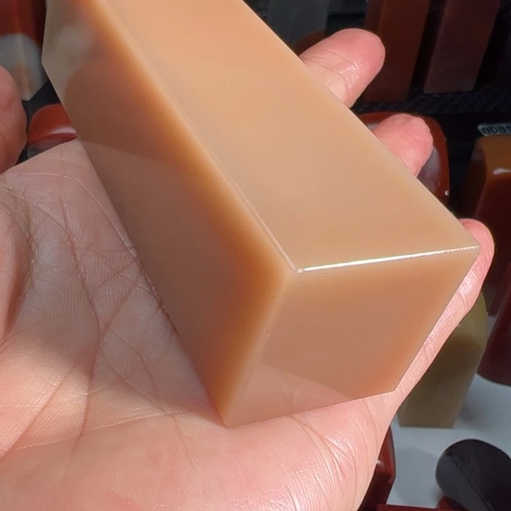 远***泊老挝石我们的确是一