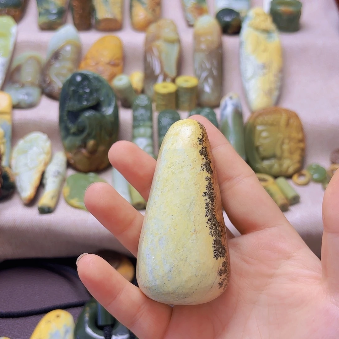 金***宝岫岩河磨玉（透闪石质玉）未镶嵌颈饰