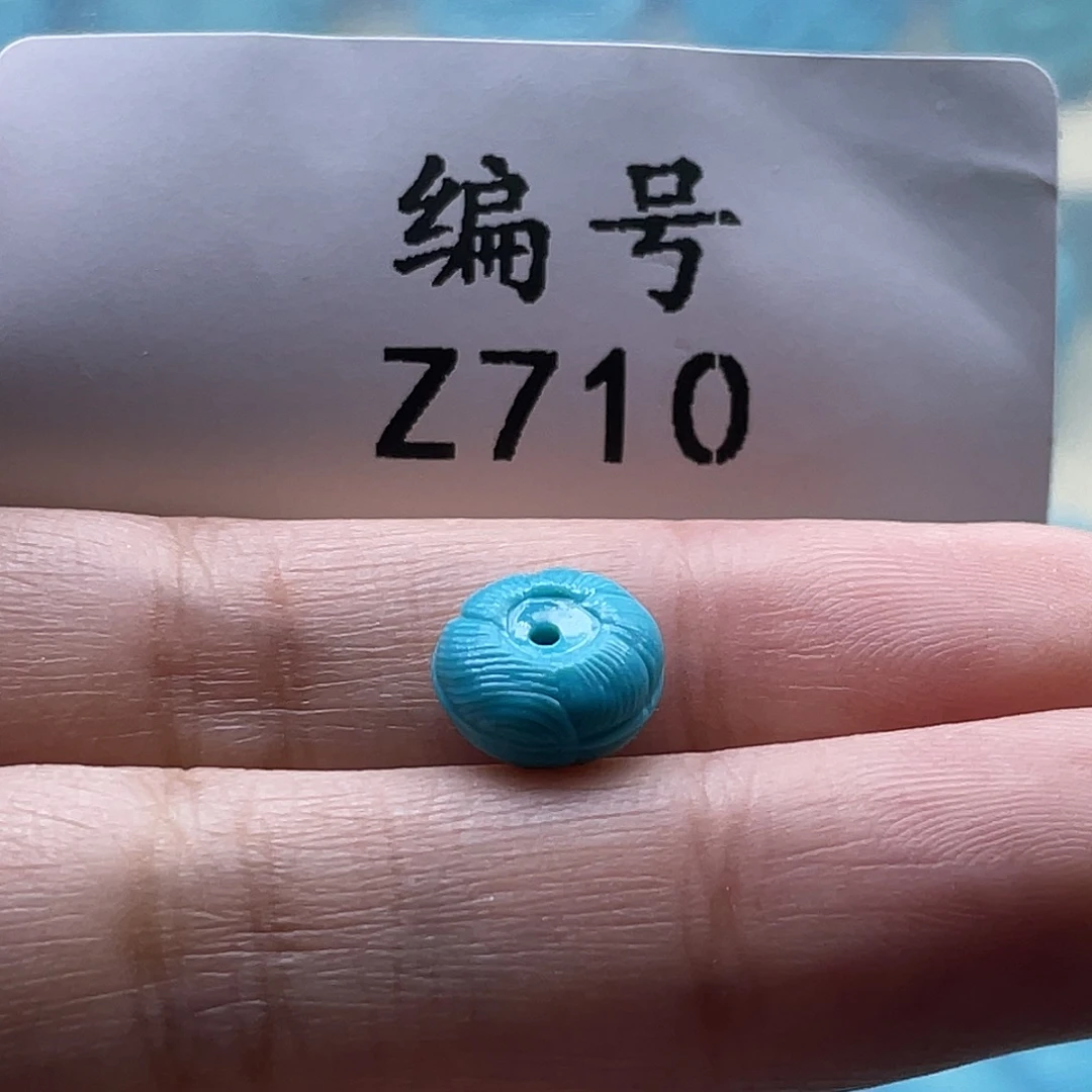 绿松石未镶嵌颈饰