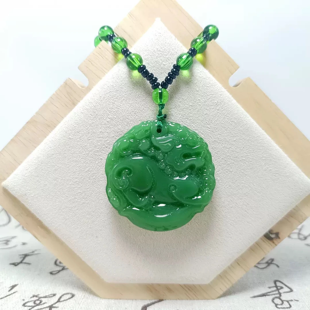 碧绿双面雕刻貔貅男女同款国风吊坠挂件立体精雕复古气质项链080