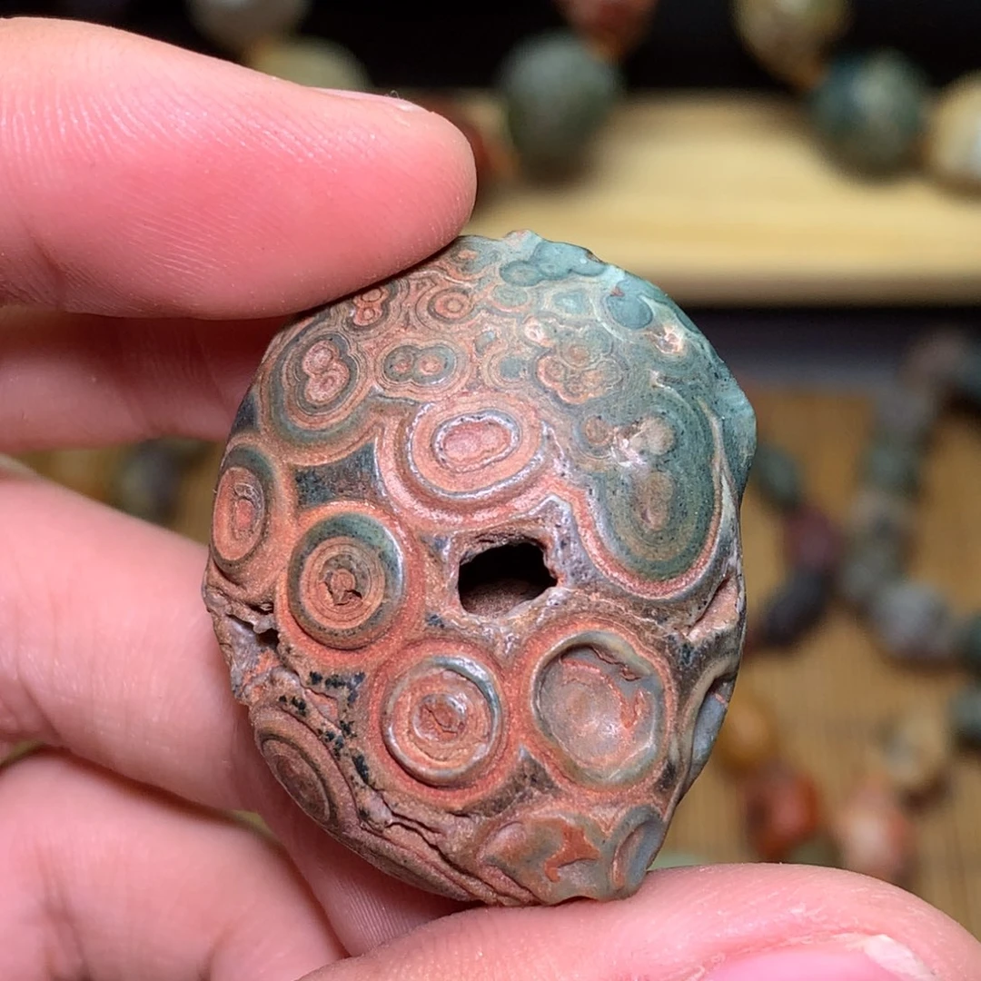 琼***蒙未镶嵌手链石英质玉