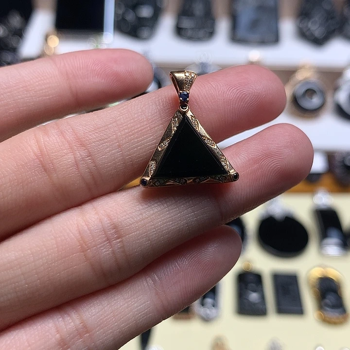 翡翠18K金镶嵌吊坠(不含链)设计款