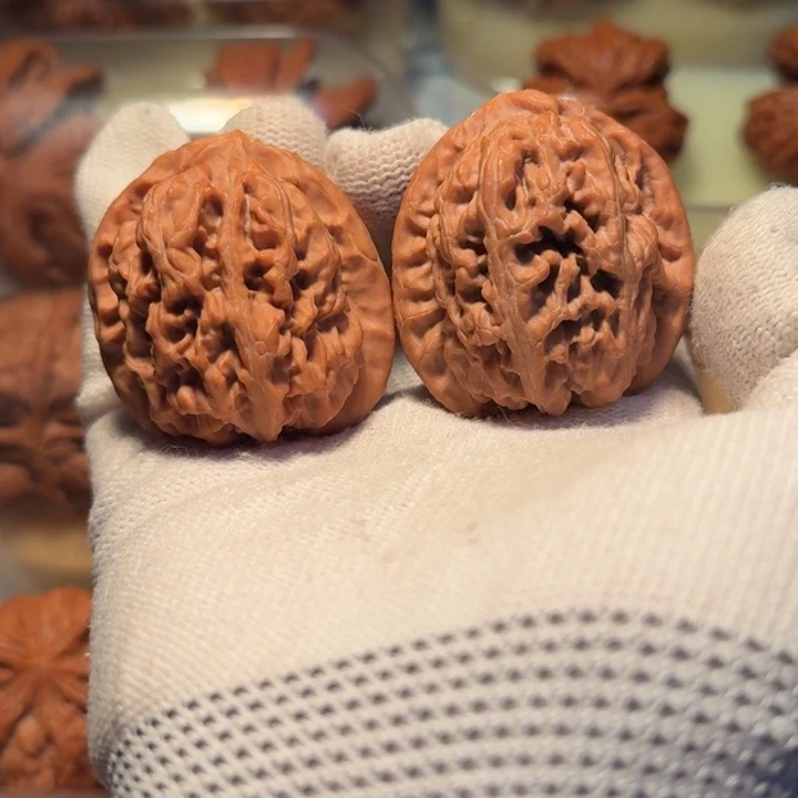 文玩核桃吊坠大尺38红莲