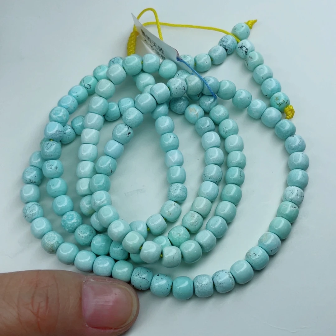 绿松石颈饰未镶嵌