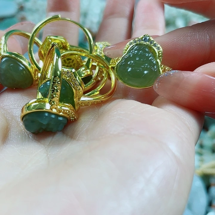 和田玉未镶嵌挂件