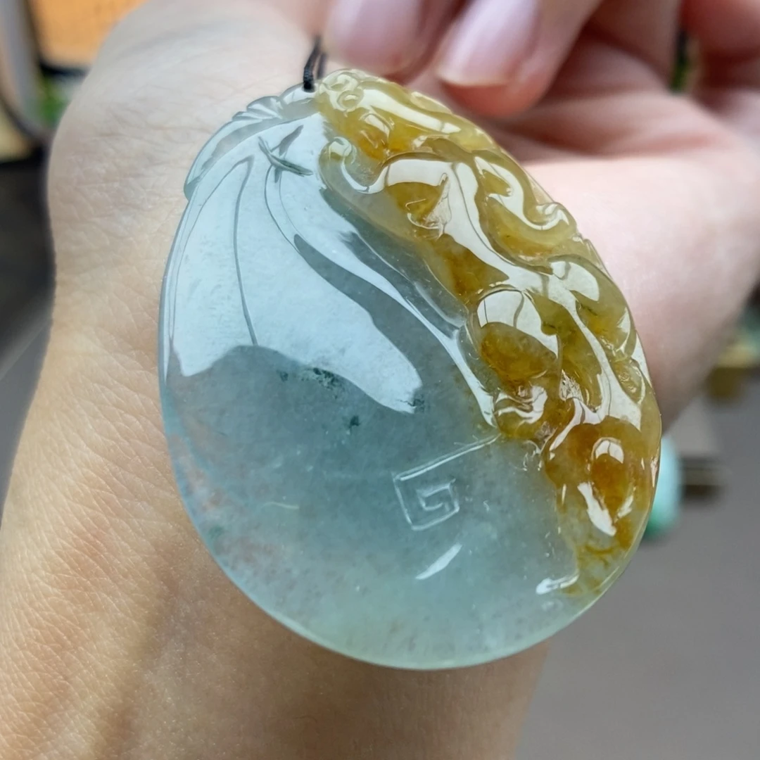 翡翠未镶嵌颈饰吊坠65