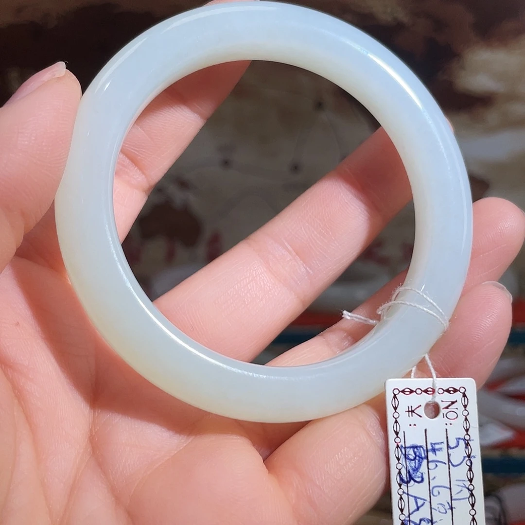 和田玉（白玉）未镶嵌手镯