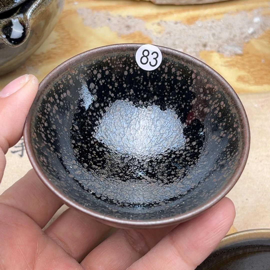 茶盏义兴龙窑坚持真柴烧