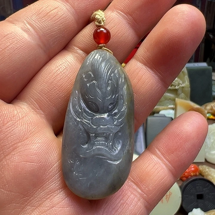 和田玉未镶嵌颈饰龙头