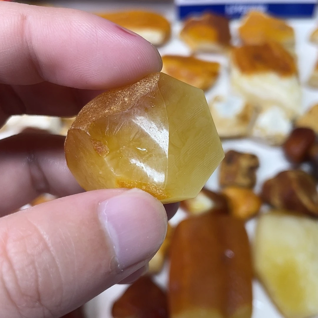 定制琥珀未镶嵌原矿琥珀