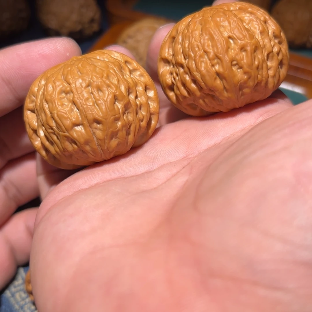 文玩核桃把件铁锤43毕业