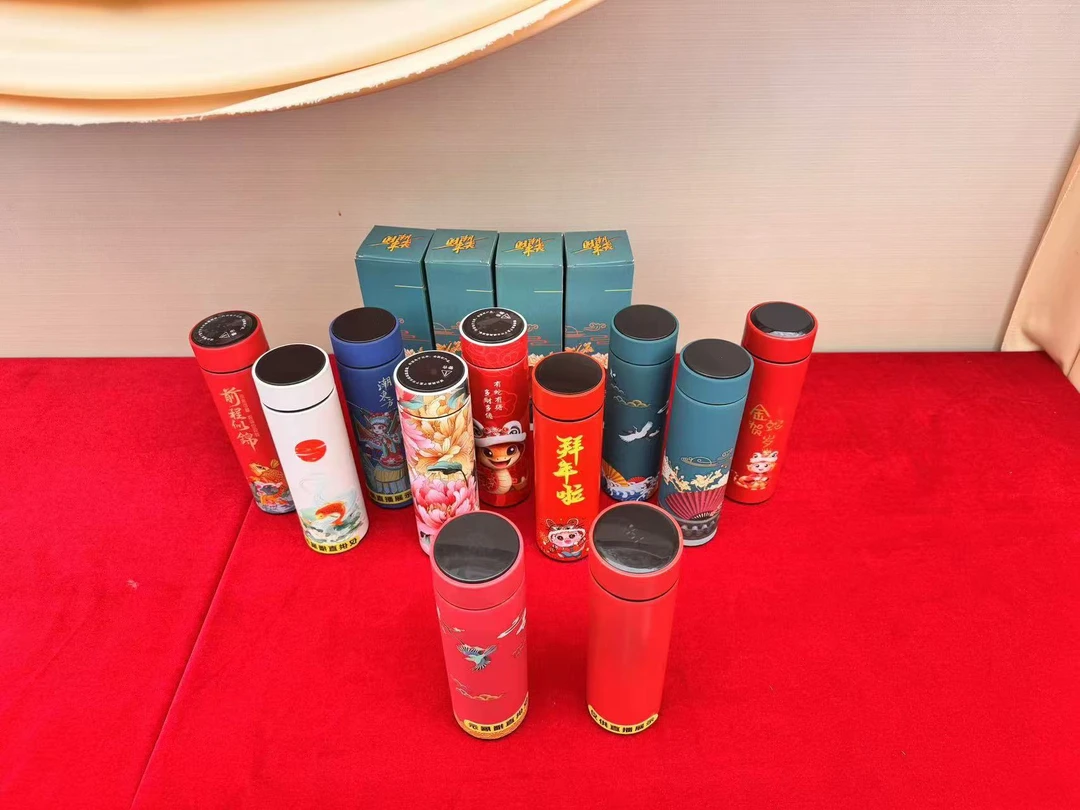 304不锈钢温度显示保温保冷杯颜色随机