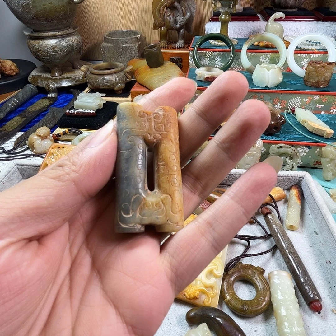 未镶嵌和田玉挂件