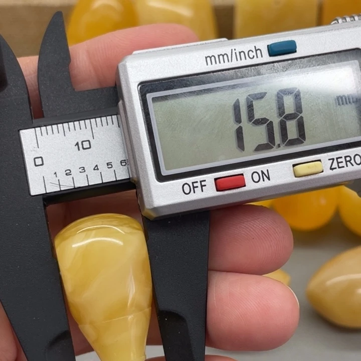 琥珀裸石未镶嵌蜜蜡