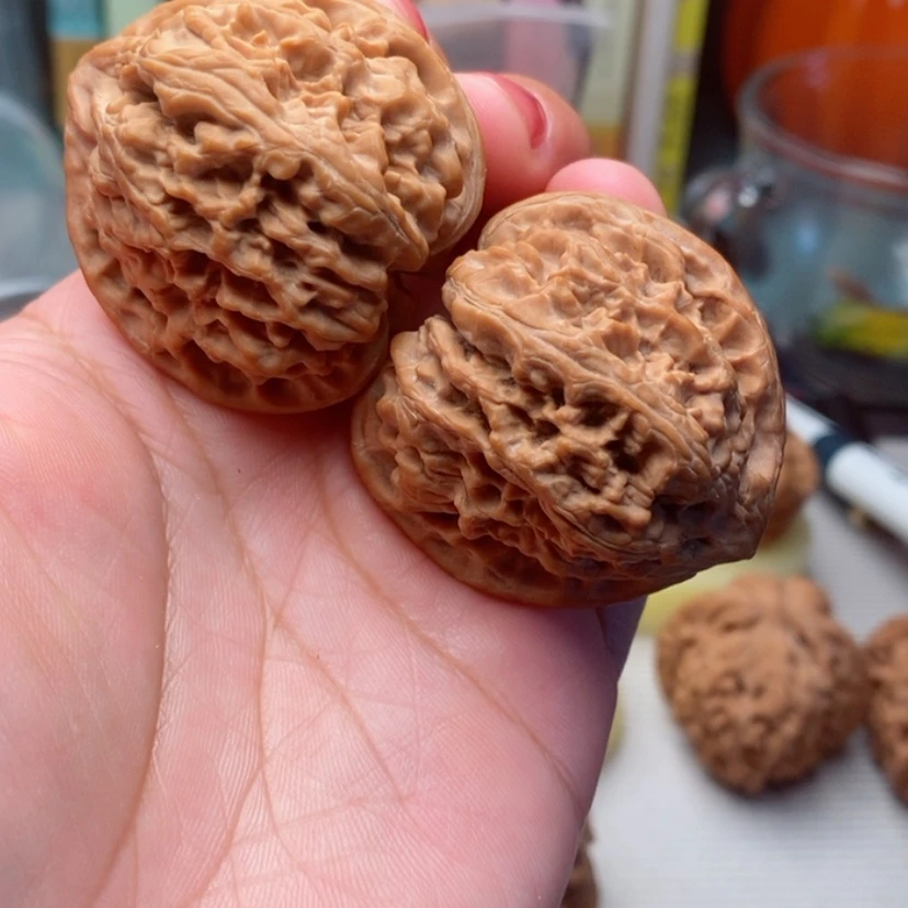 【闪购商品】桃核吊坠41尺野牛核桃