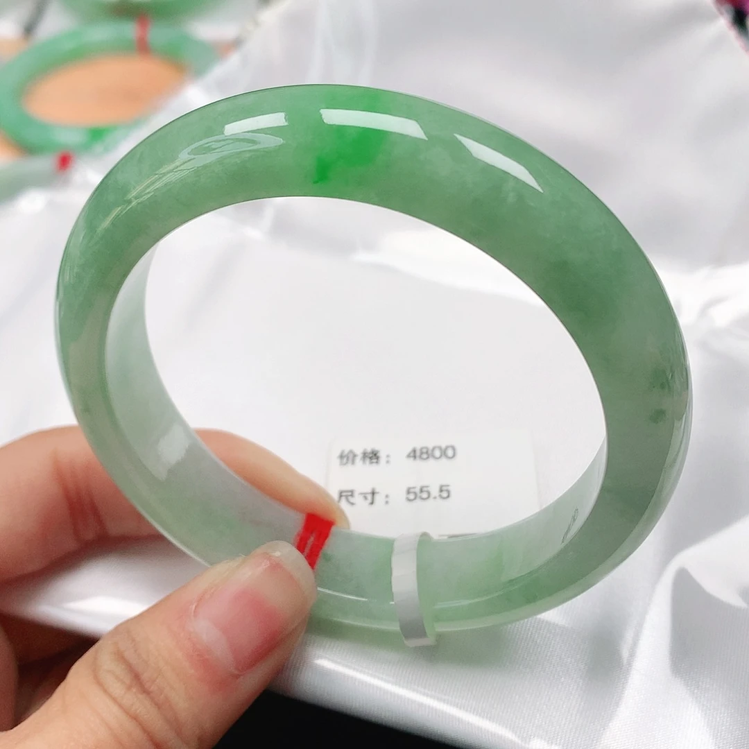 翡翠手镯未镶嵌天然翡翠手镯55