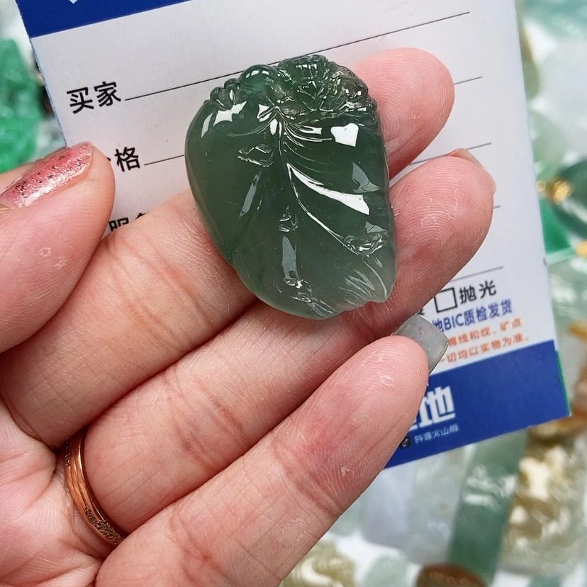 【闪购商品】翡翠颈饰未镶嵌叶子