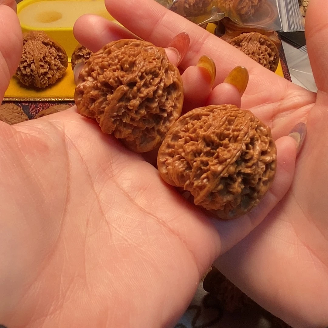 桃核把件42尺满天星