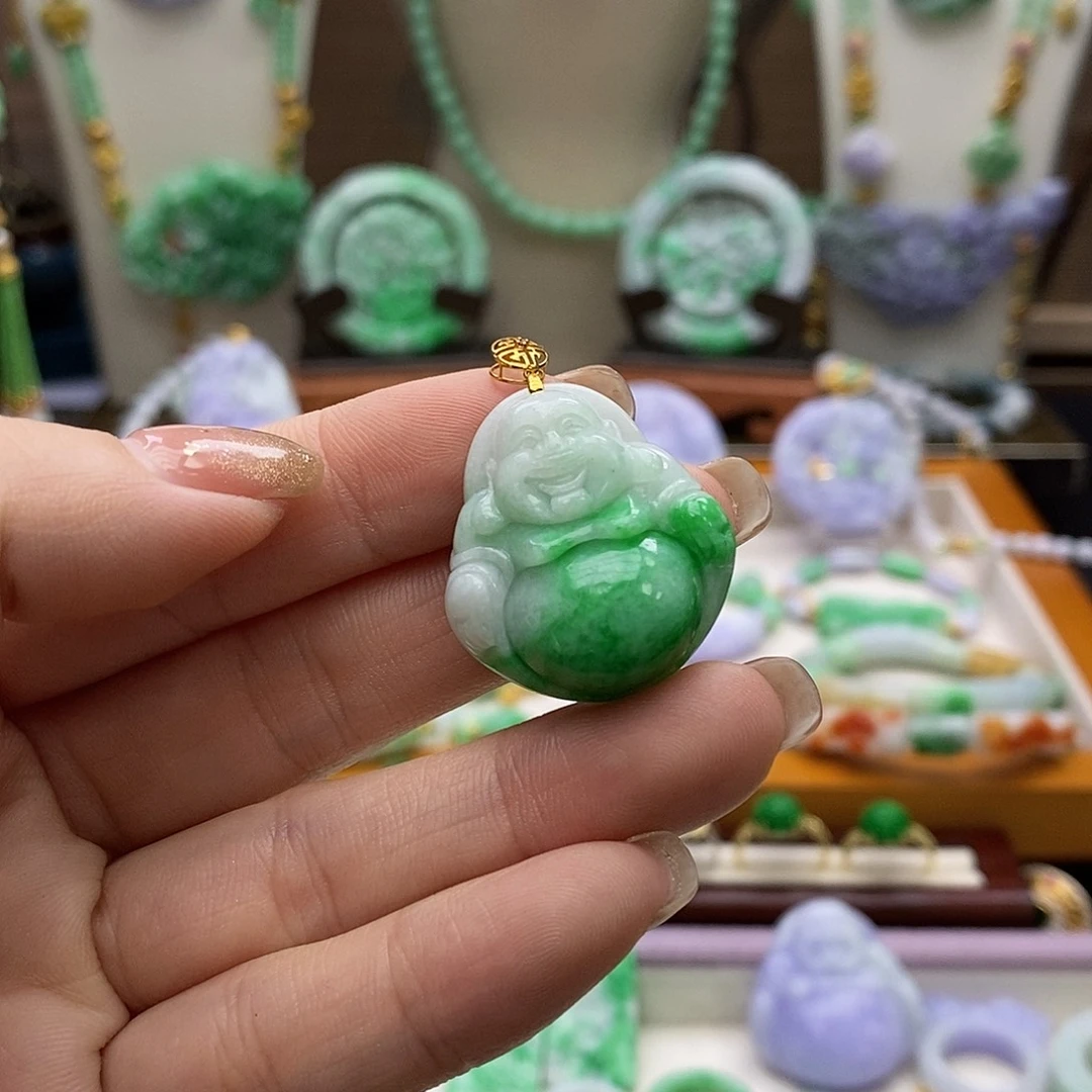 颈饰未镶嵌翡翠天然