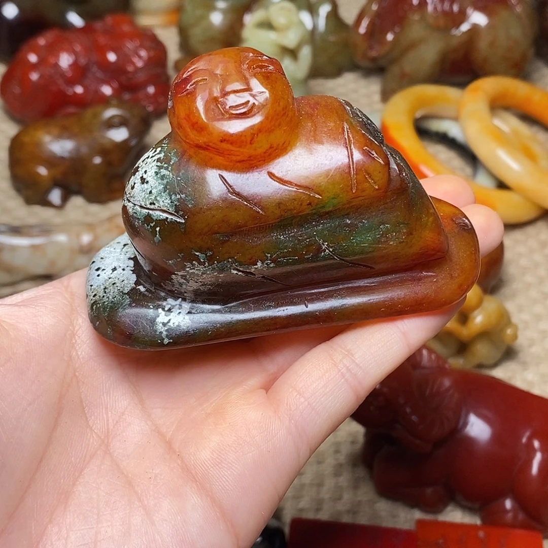 蛇纹石玉未镶嵌颈饰